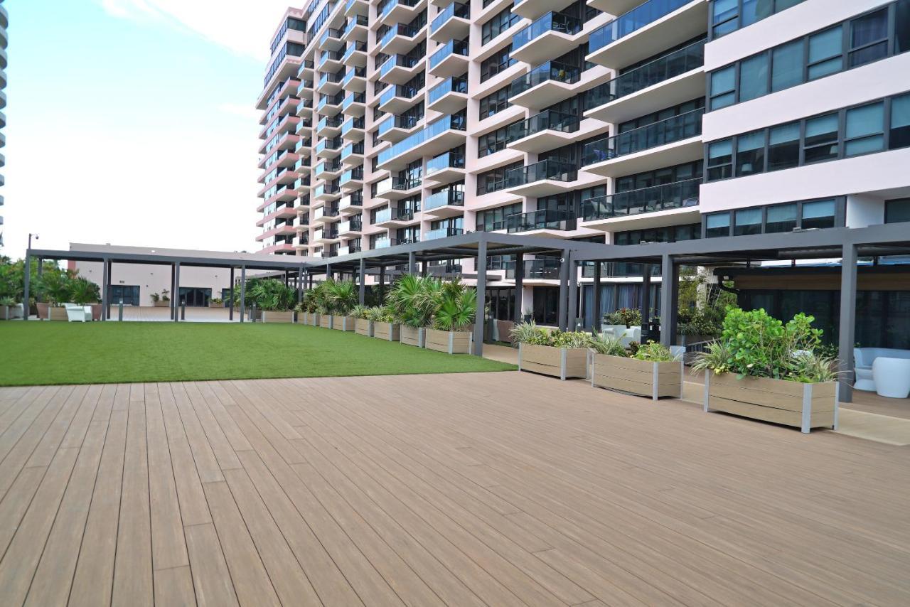 Deluxe Apartments By South Florida Vacations ไมอามีบีช ภายนอก รูปภาพ